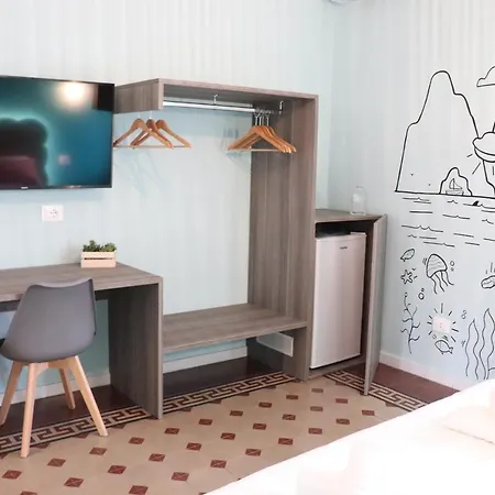 Liotru Maisonne, With En-suite Bathroom And Shared Bathroom * Catania