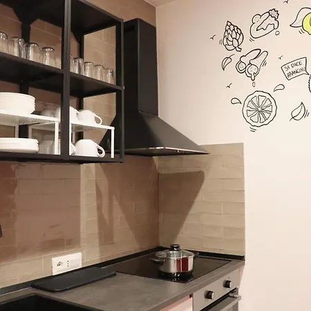 Liotru Maisonne, With En-suite Bathroom And Shared Bathroom * Catania