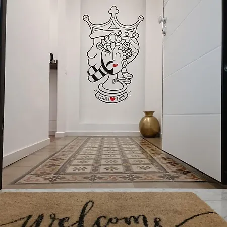 Liotru Maisonne, With En-suite Bathroom And Shared Bathroom * Catania