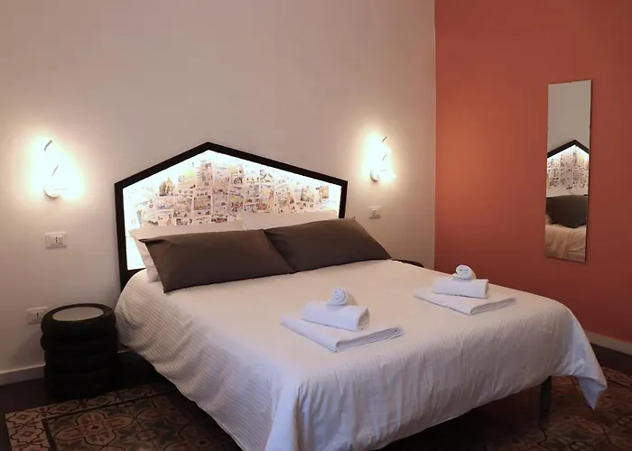 Liotru Maisonne, With En-suite Bathroom And Shared Bathroom Nocleg ze śniadaniem *