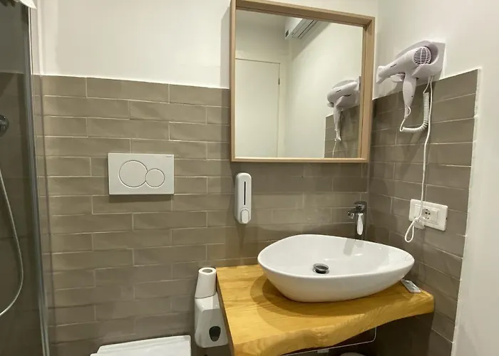 Nocleg ze śniadaniem Liotru Maisonne, With En-suite Bathroom And Shared Bathroom Katania