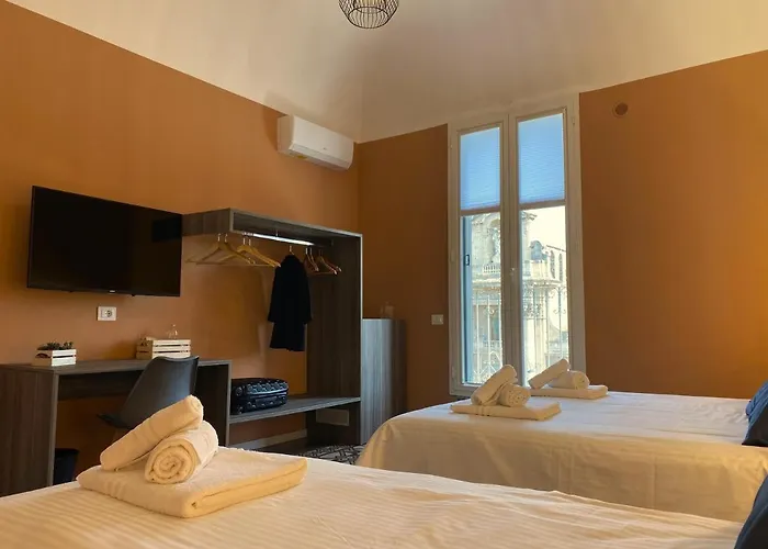 Nocleg ze śniadaniem Liotru Maisonne, With En-suite Bathroom And Shared Bathroom