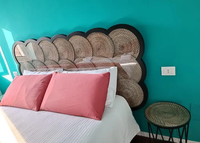 Liotru Maisonne, With En-suite Bathroom And Shared Bathroom