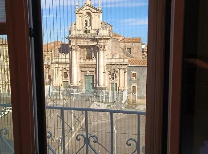 Liotru Maisonne, With En-suite Bathroom And Shared Bathroom