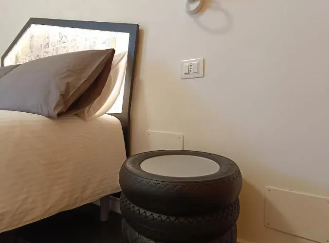 Nocleg ze śniadaniem Liotru Maisonne, With En-suite Bathroom And Shared Bathroom *